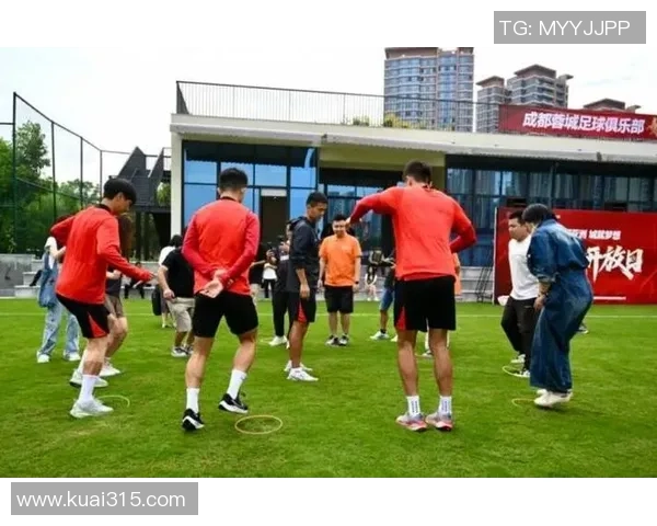 成都足球队的节奏解析与未来发展展望