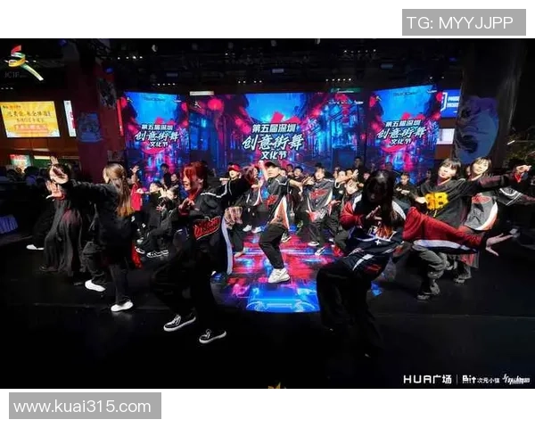 深圳街舞队的盯防策略分析与表现评估探讨 深圳街舞队的盯防策略分析与表现评估探讨